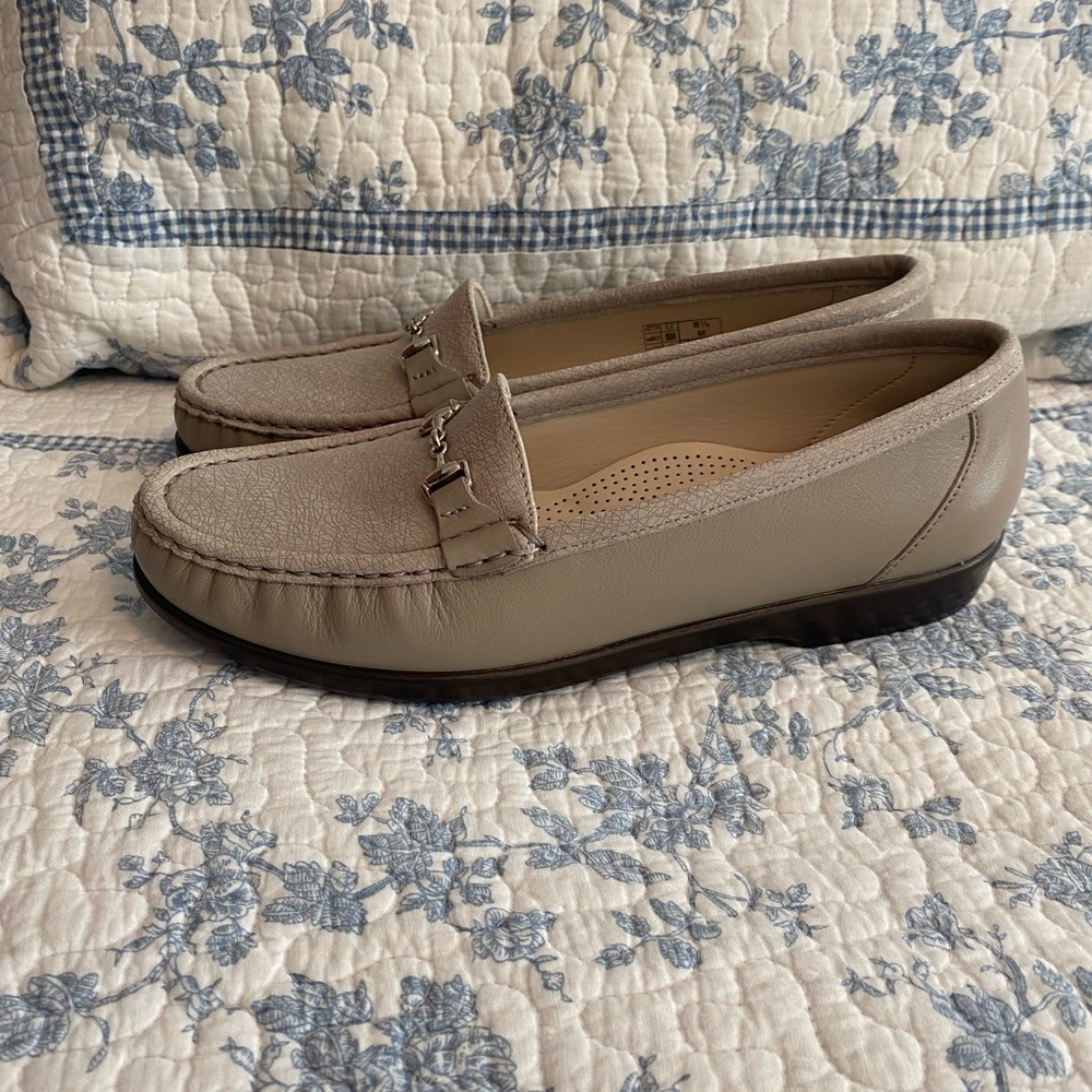 SAS Metro Slip On Loafer Taupe/Champagne Size 8.5 Made in USA - Picture 2 of 9